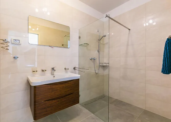 Vizula D - App Ulla - Mpolo *