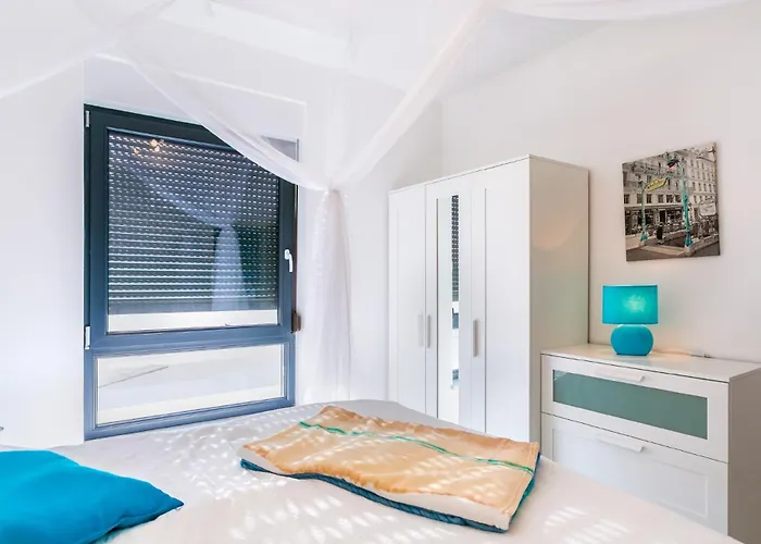 Vizula D - App Ulla - Mpolo