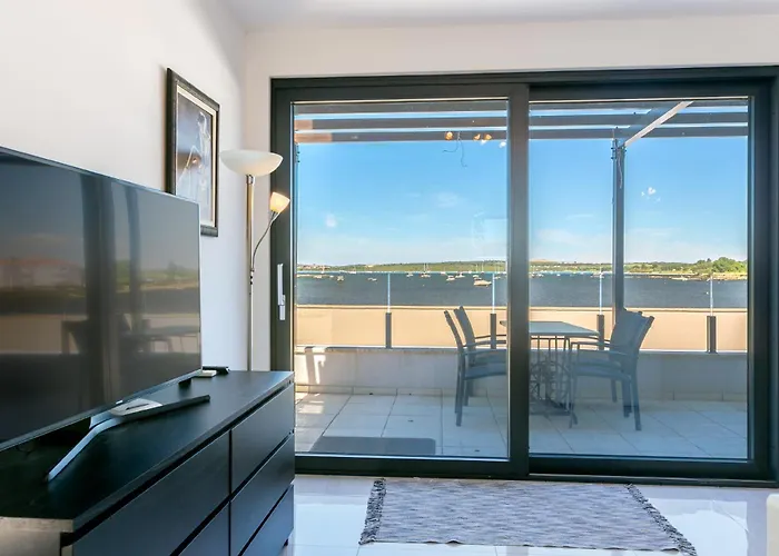 Vizula D - App Ulla - Mpolo Apartman *