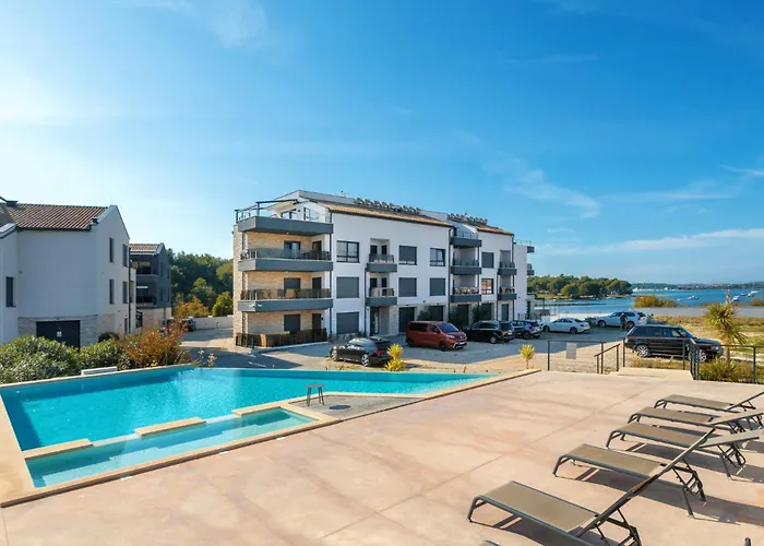 Vizula D - App Ulla - Mpolo * Medulin